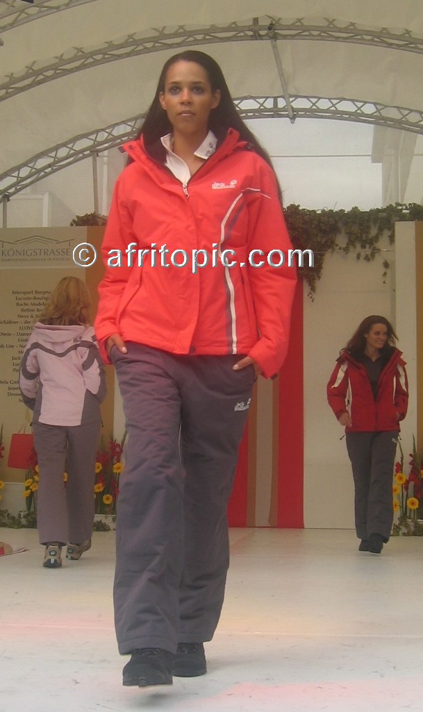 ../Images/krefash2 593.jpg